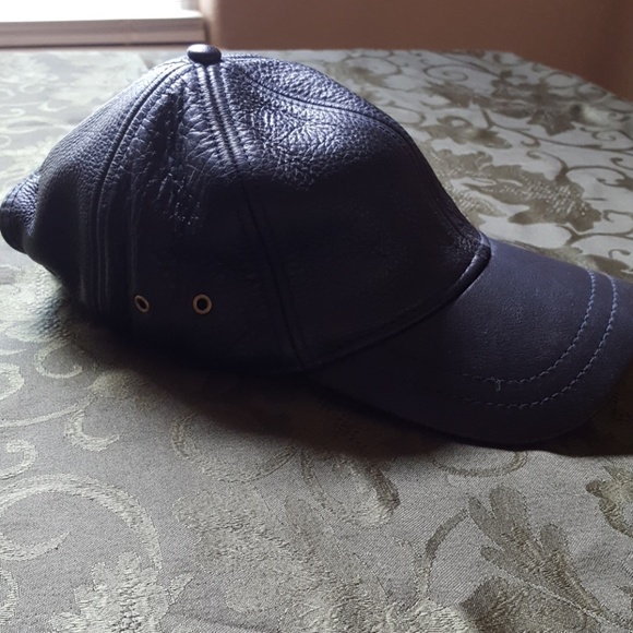 scala leather cap